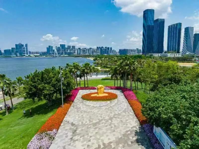 前海奔向“新藍?！?/></a>
		</li><li>
			<div   id=